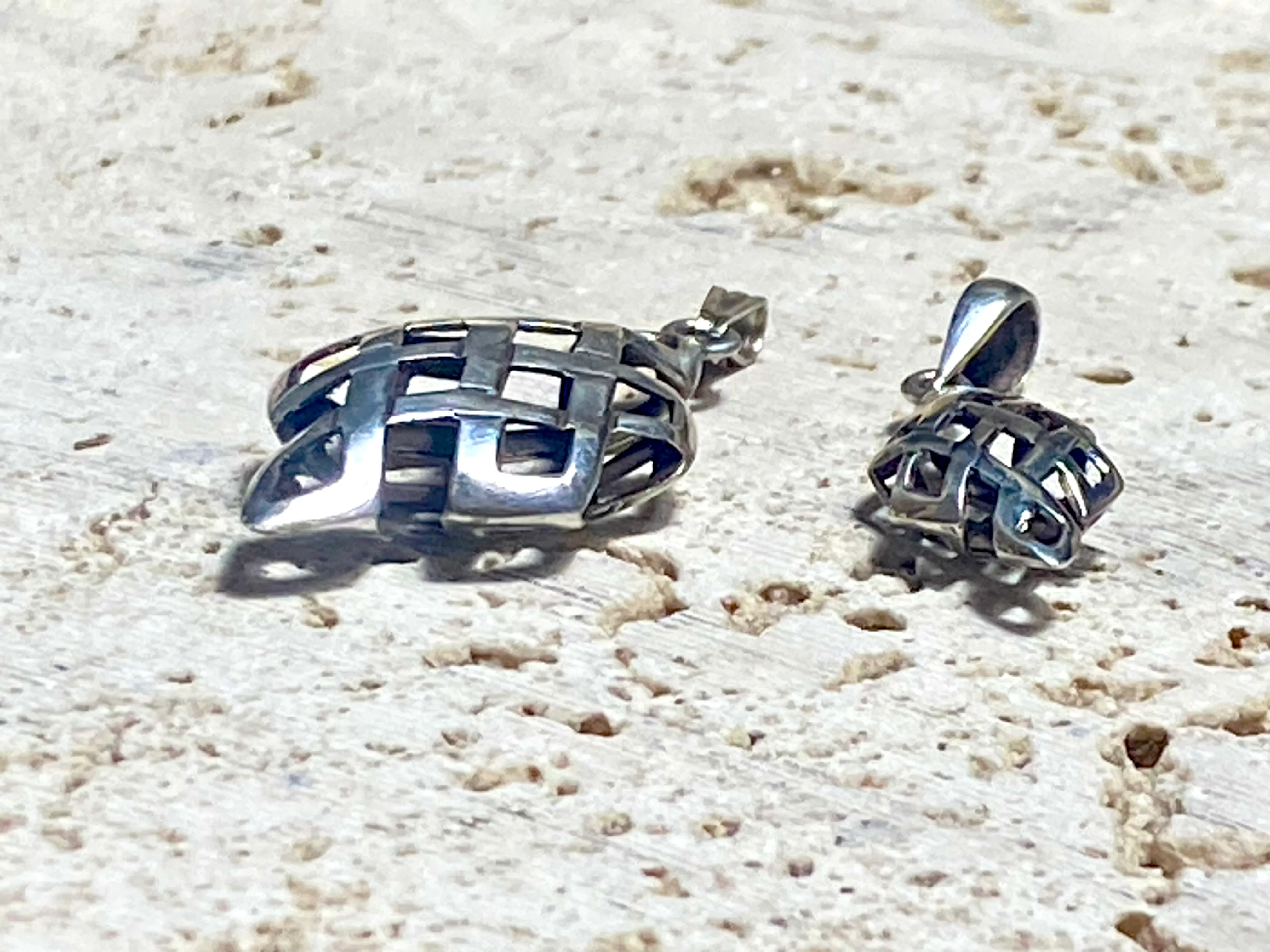Silver Endless Knot Pendants - Image 6